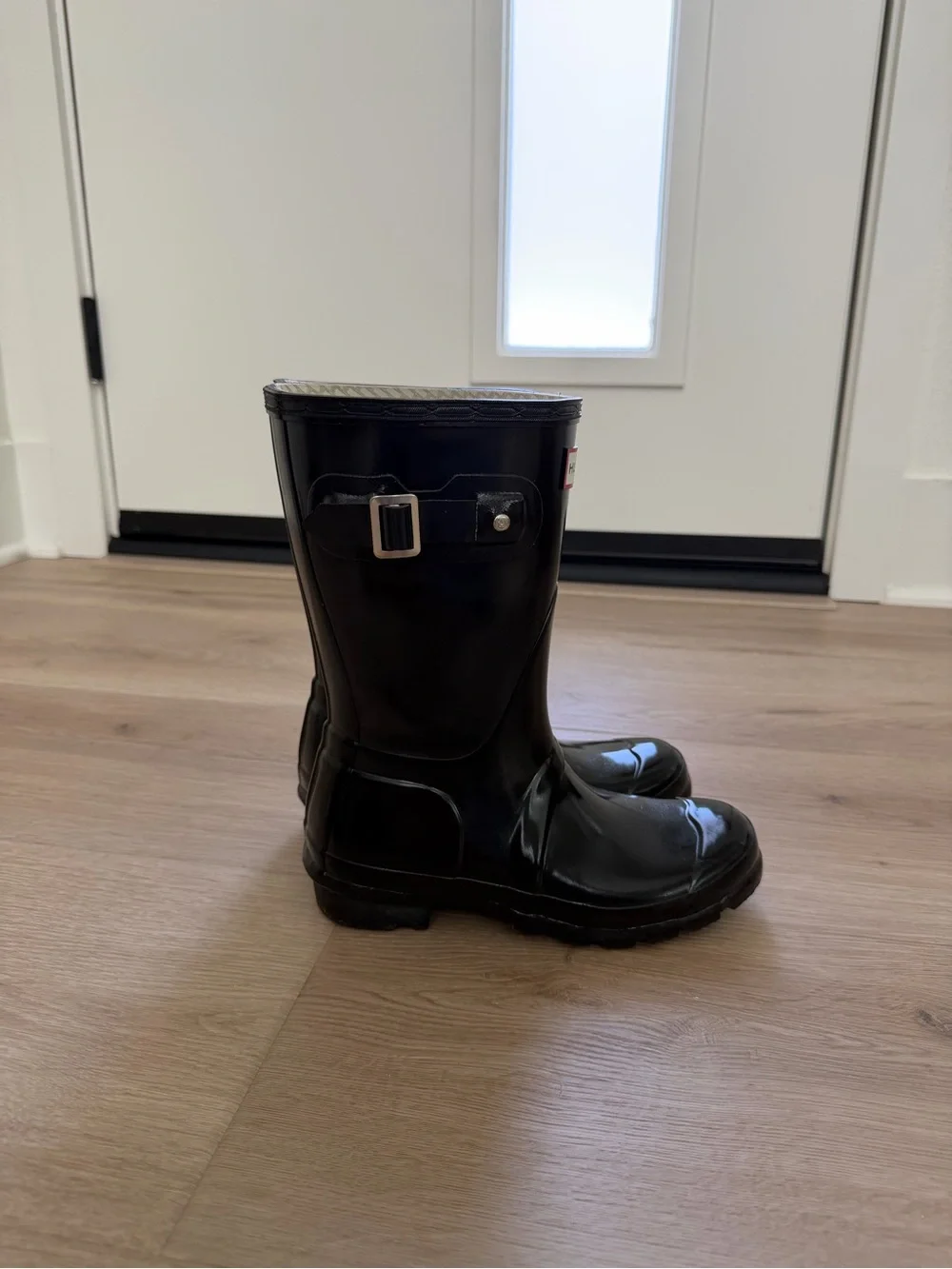 Hunter Glossy Short Black Rain Boots size W5
